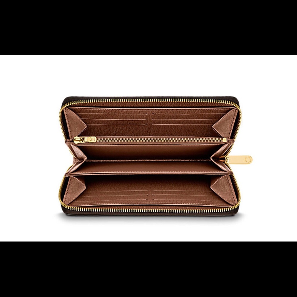 Louis Vuitton Zippy Wallett
